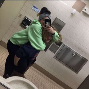 Meet your Posher, Taylor